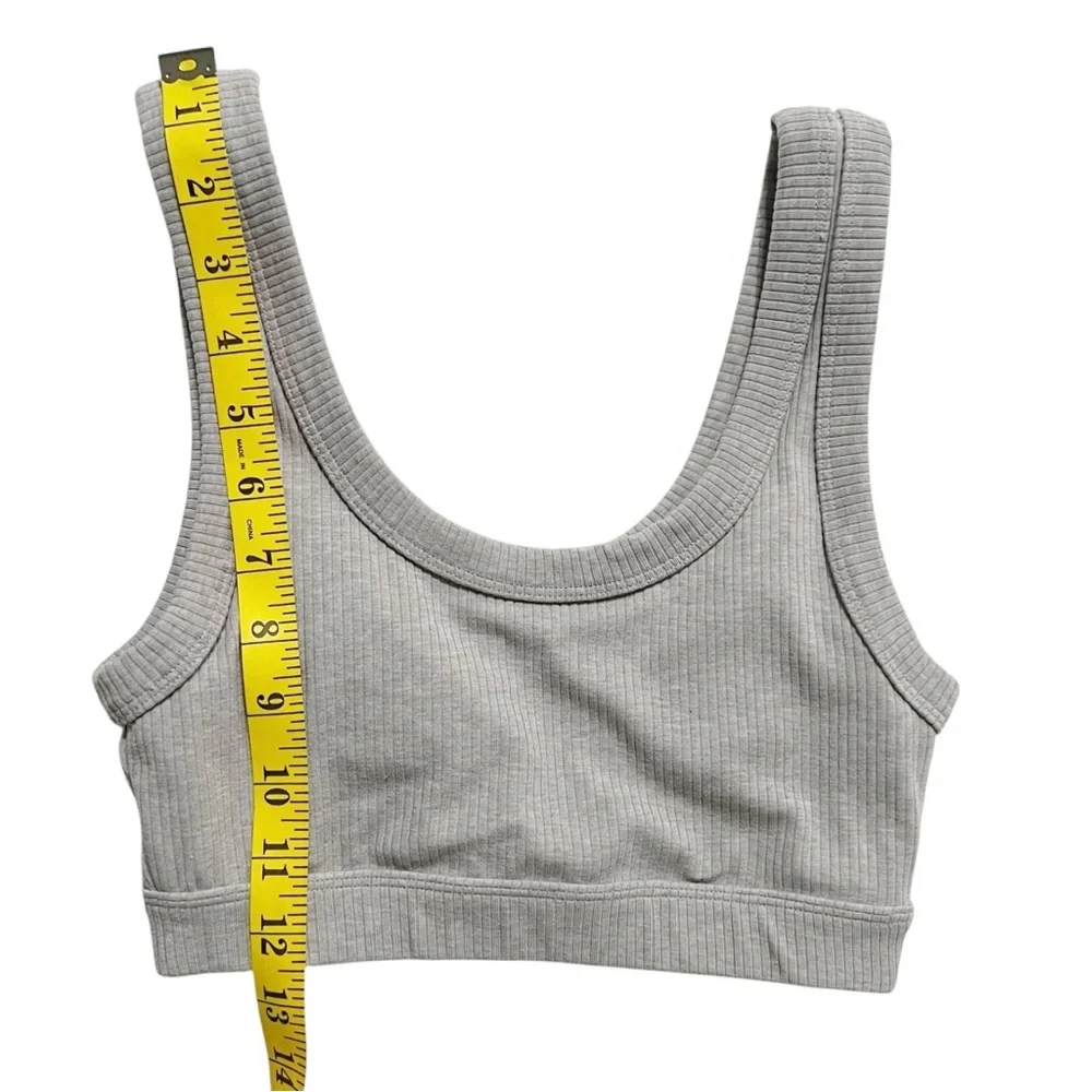 Alo Yoga Wellness Bra‎  Dove Grey Size X Small